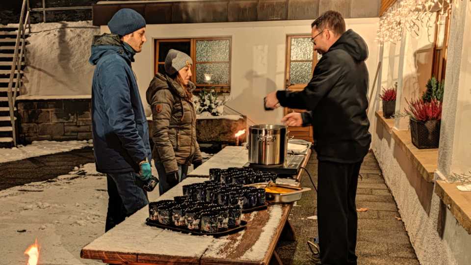 Ausschank von Glühwein und Punsch